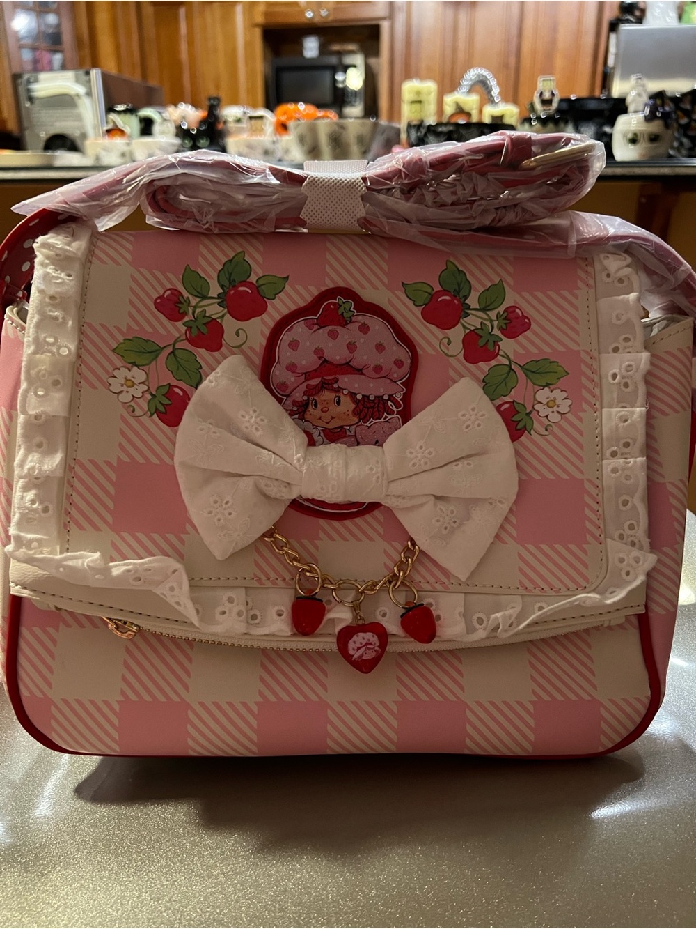Bioworld Pink & White Strawberry Shortcake Bow Satchel NWT